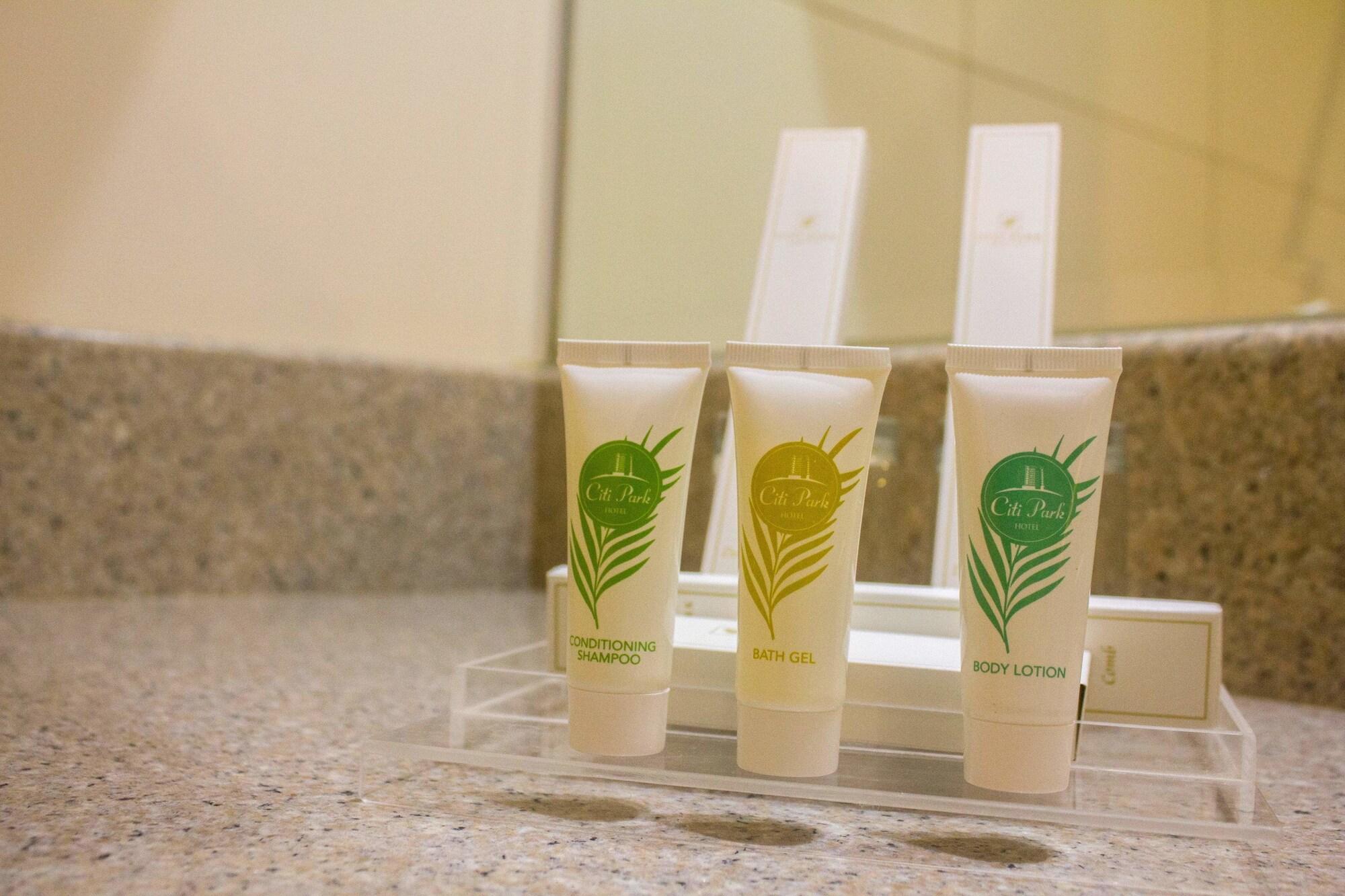 Citi Park Hotel Cebu Powered By Cocotel Extérieur photo