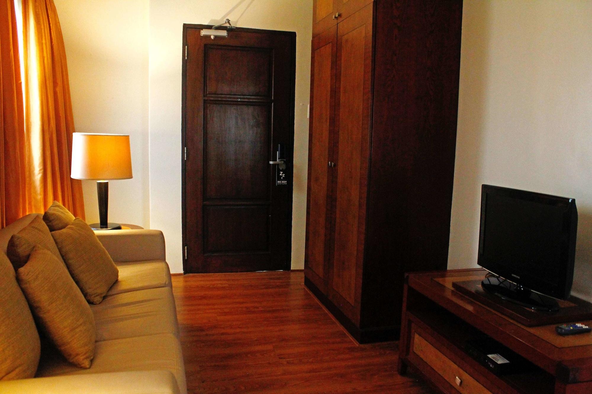Citi Park Hotel Cebu Powered By Cocotel Extérieur photo