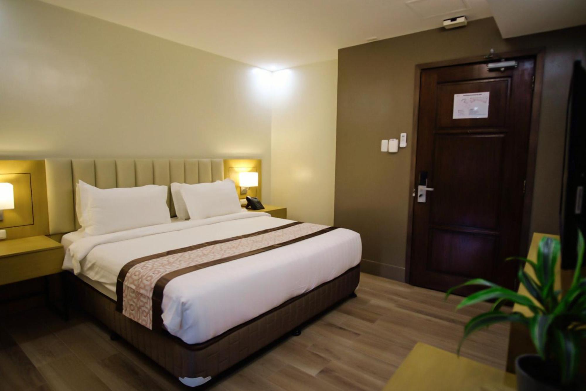 Citi Park Hotel Cebu Powered By Cocotel Extérieur photo
