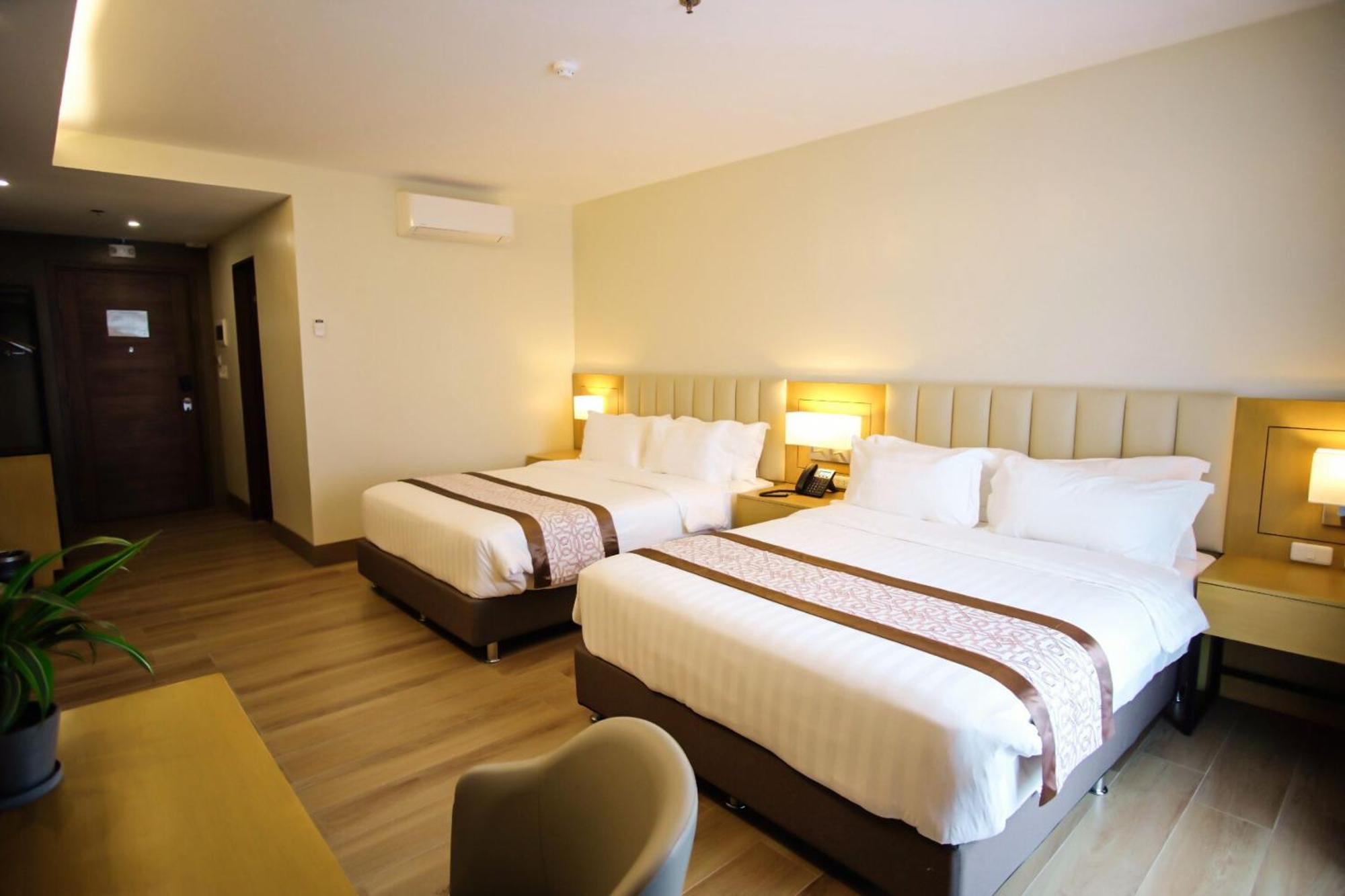 Citi Park Hotel Cebu Powered By Cocotel Extérieur photo