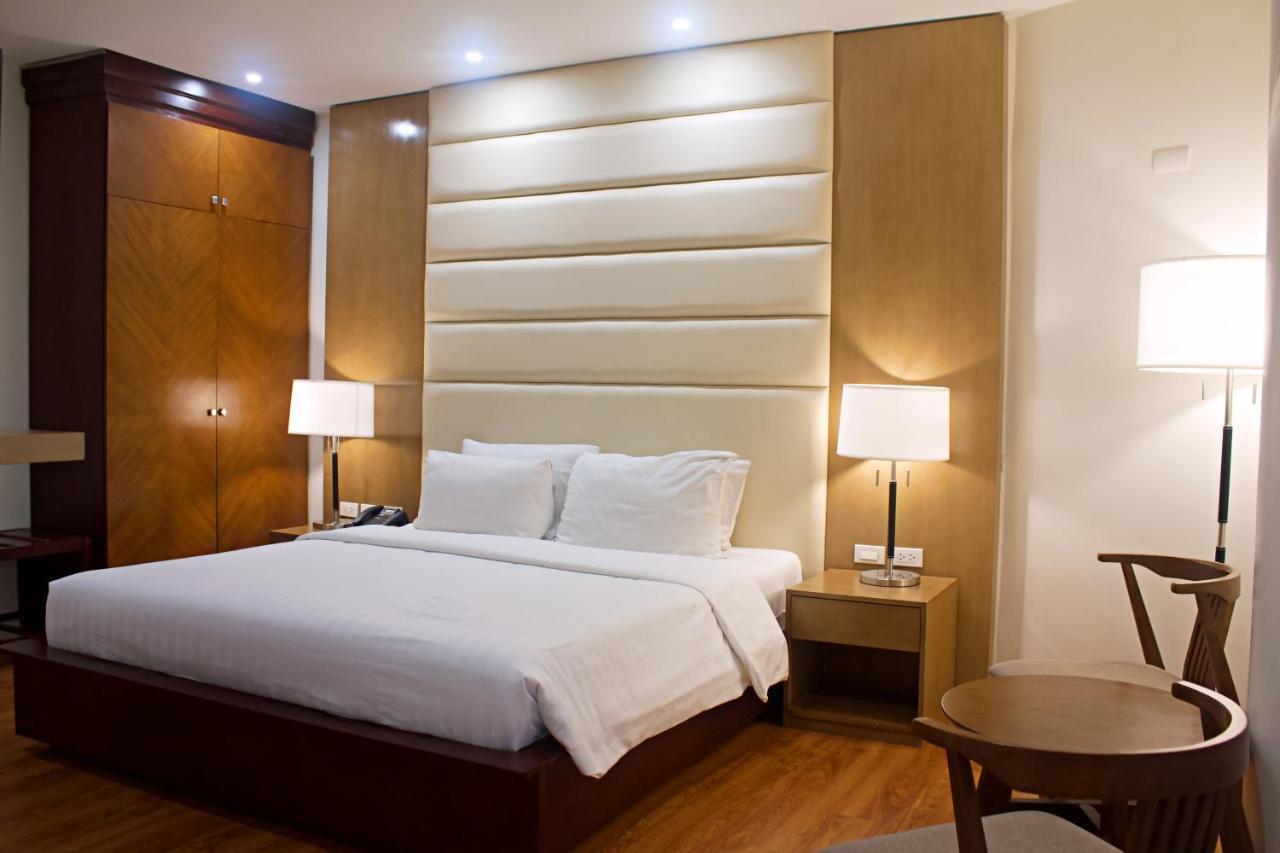 Citi Park Hotel Cebu Powered By Cocotel Extérieur photo